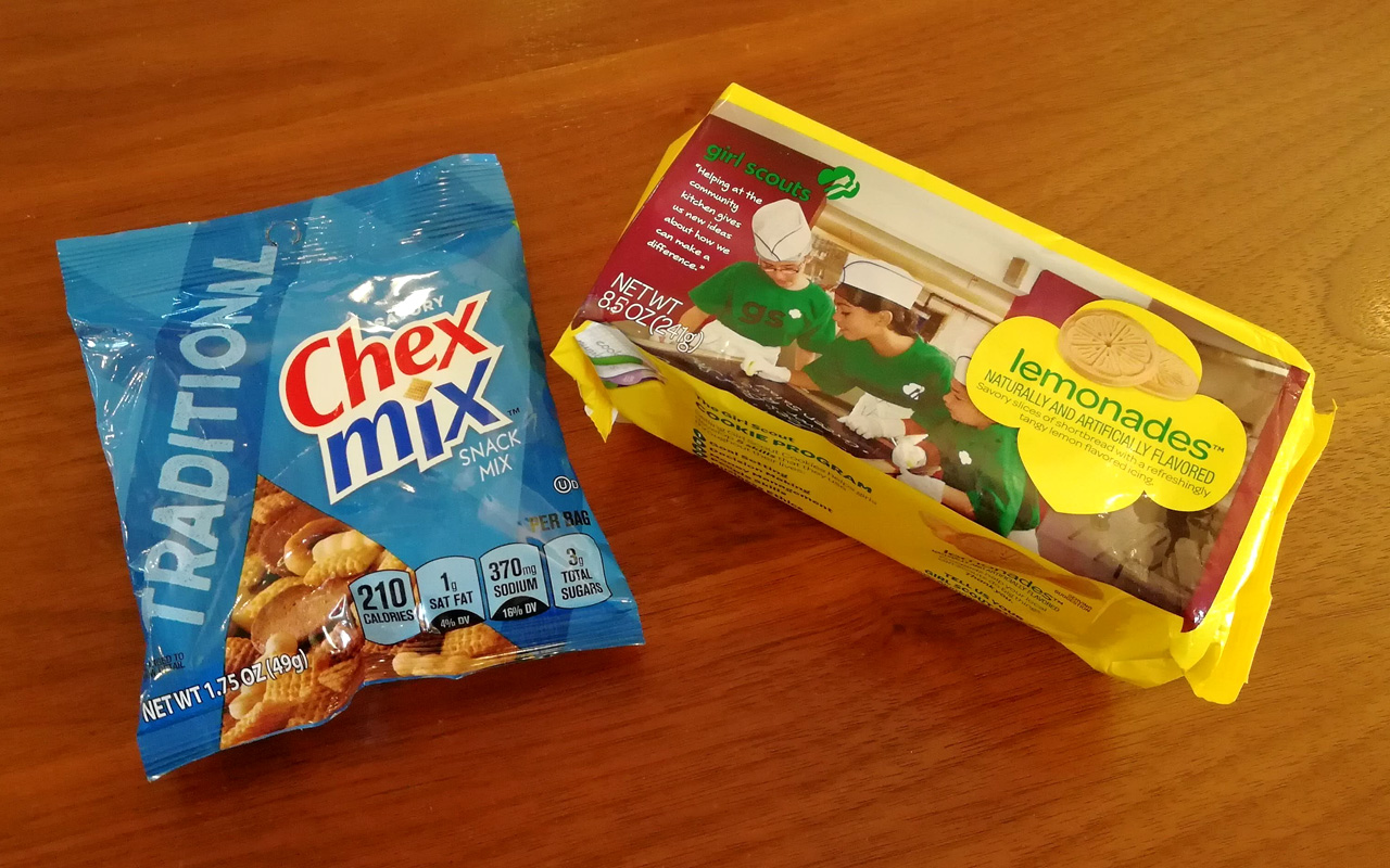 Chex mix と girl scouts Cookie CASE Shinjuku いただき物語 その154